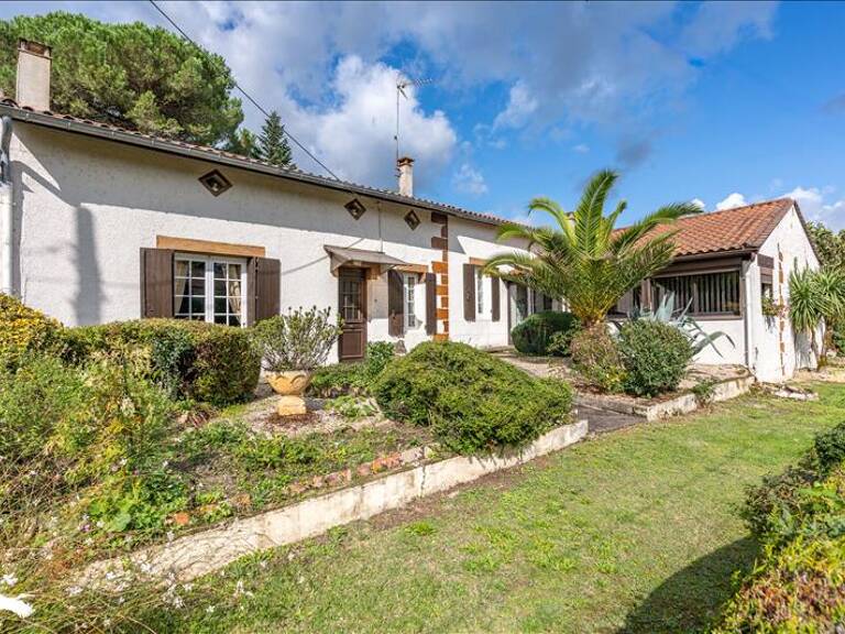 Maison en pierre de 6 pièces principales — photo 1