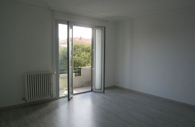 location appartement 927 € CC /mois à proximité de Saint-Mathieu-de-Tréviers (34270)