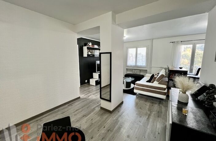 T3 — photo 3