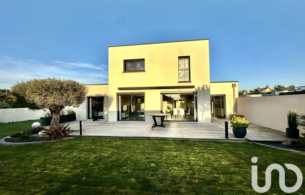 maison 6 pièces 137 m2 à vendre à Saint-Pair-sur-Mer (50380)