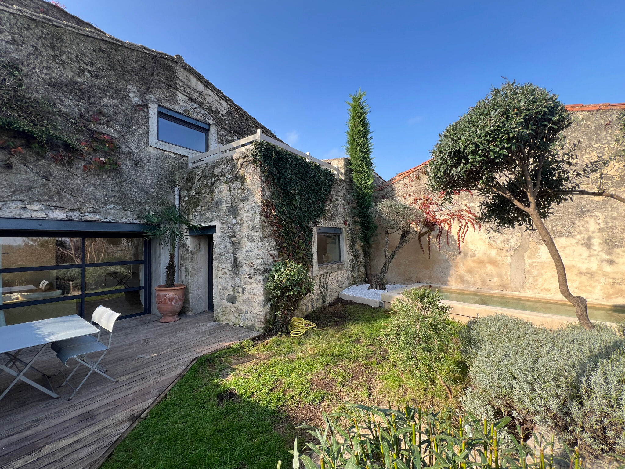 Villa / Maison 5 pièces  à louer Montpellier 34000