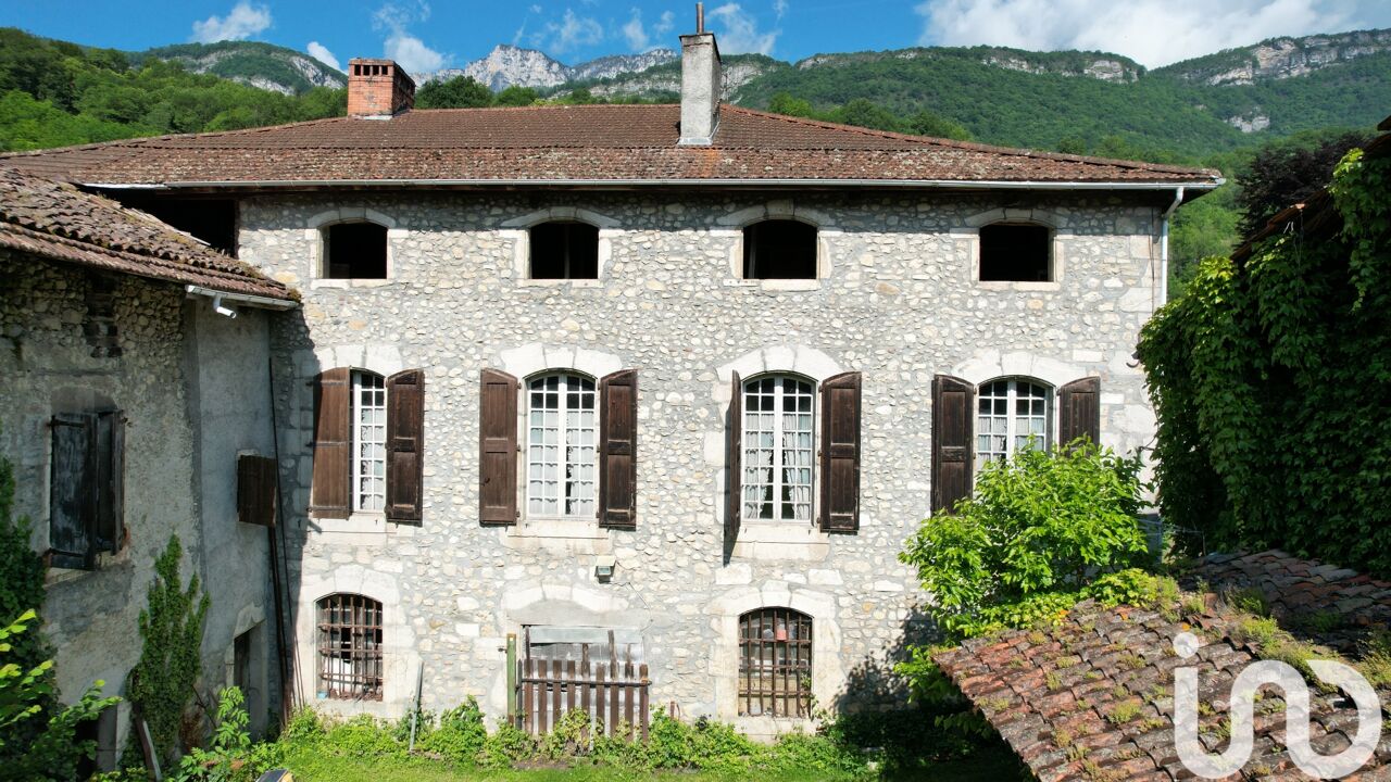 maison 8 pièces 304 m2 à vendre à La Buissière (38530)