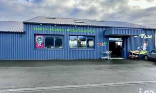 Commerce  360 m² à vendre à Uzel (22460)