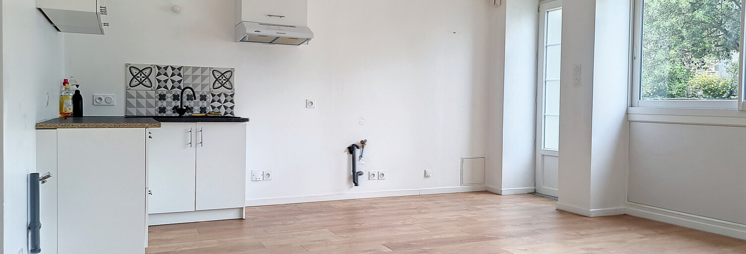 Immeuble  145 m² à vendre à Plerguer (35540)