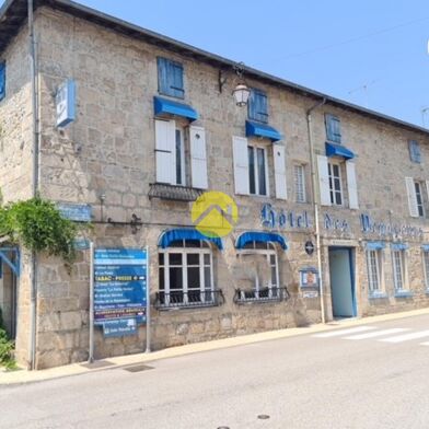 Maison 25 pièces 80000 €