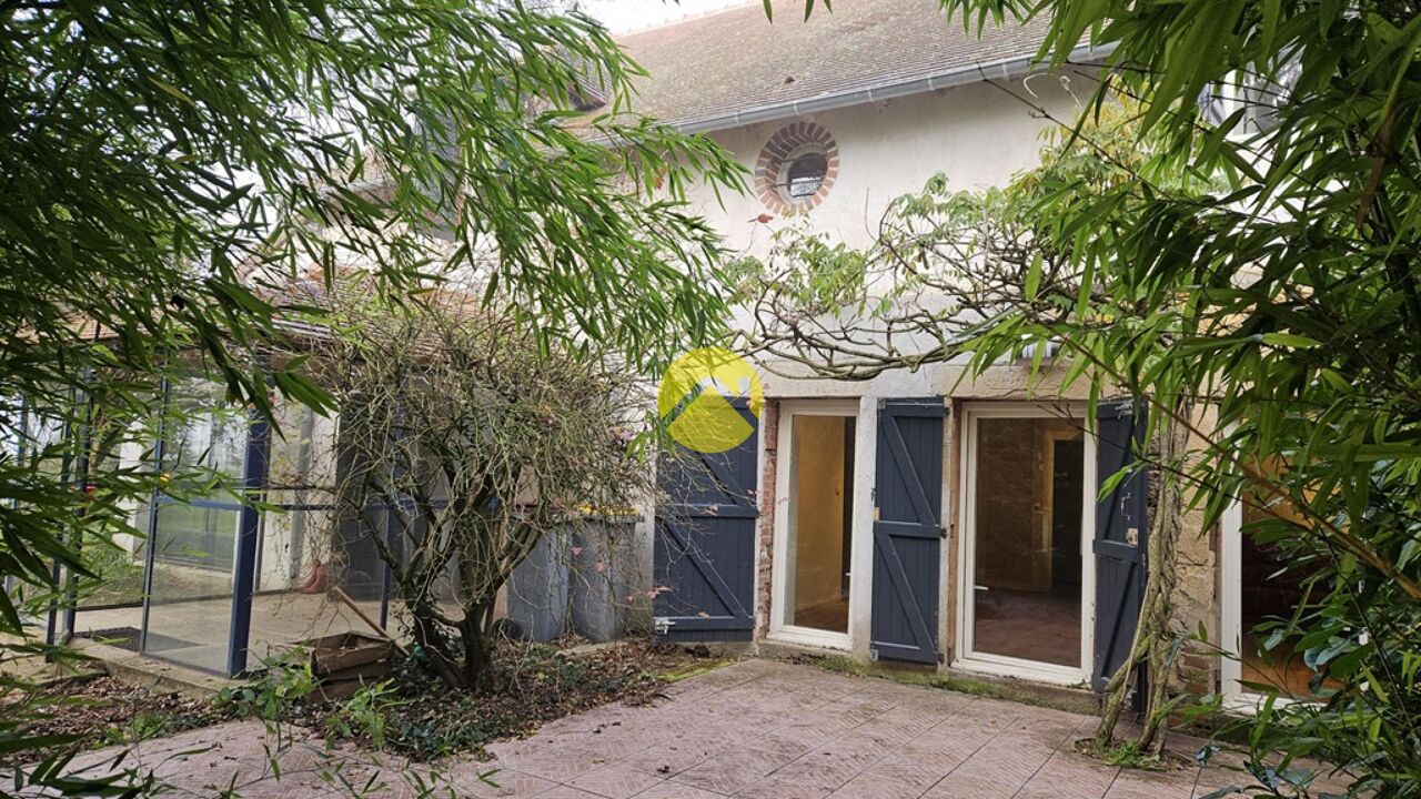 maison 5 pièces 172 m2 à vendre à Villefranche-d'Allier (03430)