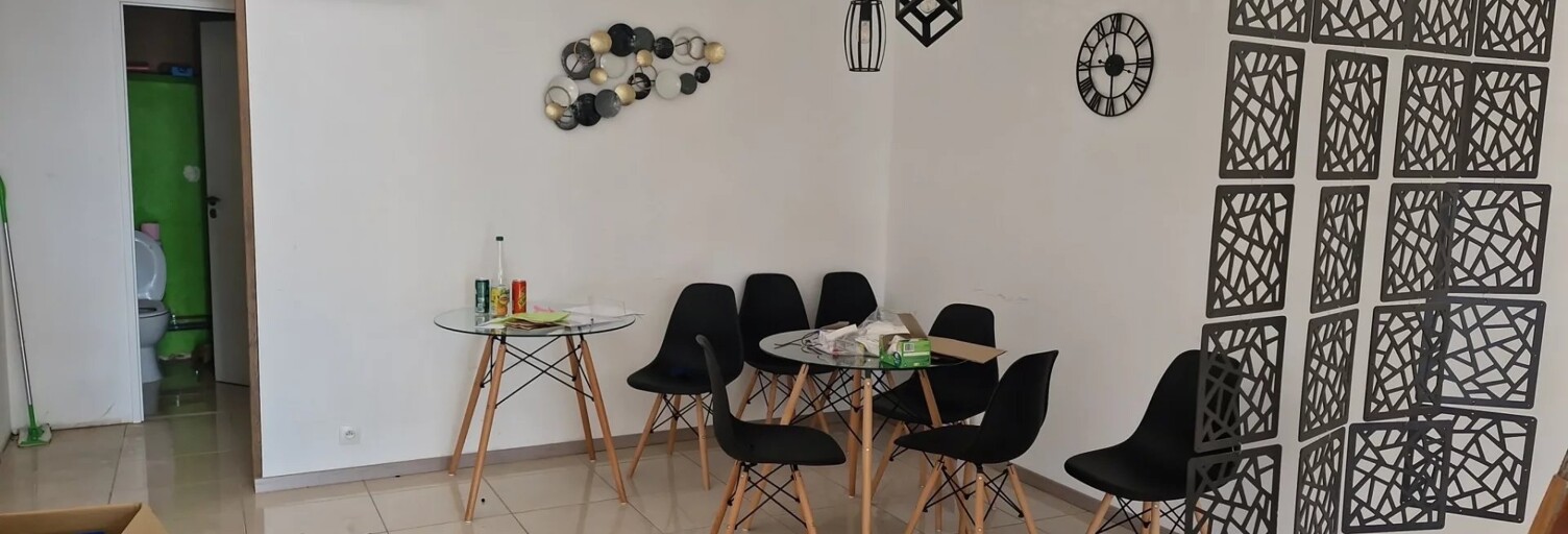 Commerce  50 m² à louer à Saint-Junien (87200)