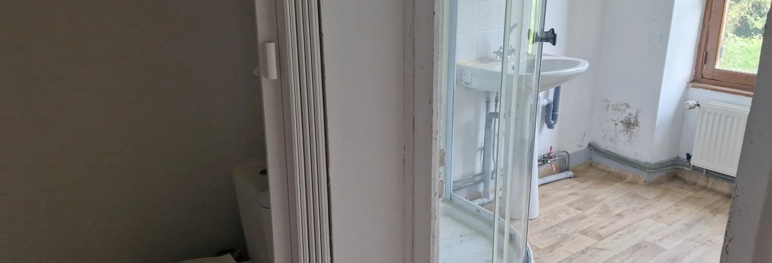 Immeuble  420 m² à vendre à Saint-Sulpice-Laurière (87370)