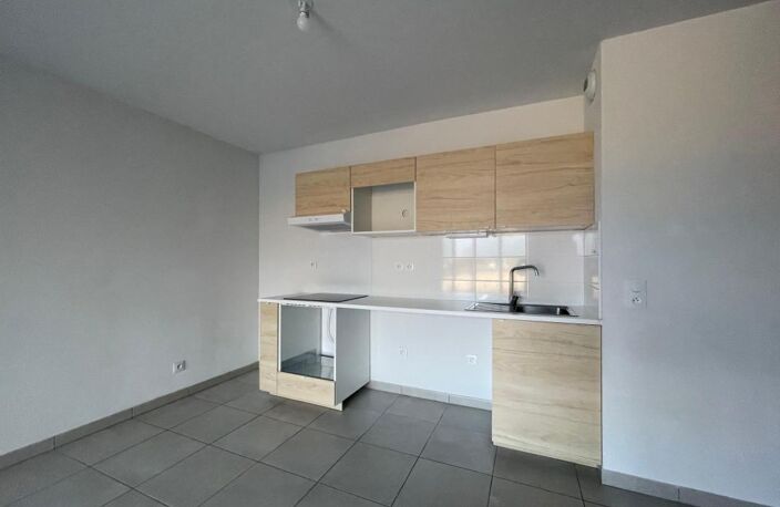Appartement Type 3 avec balcon et garage — photo 2