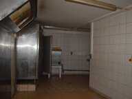 Idéal Artisan / Commerce : Grand local de 116 m² sur axe passant – Saint-Satur — photo 2