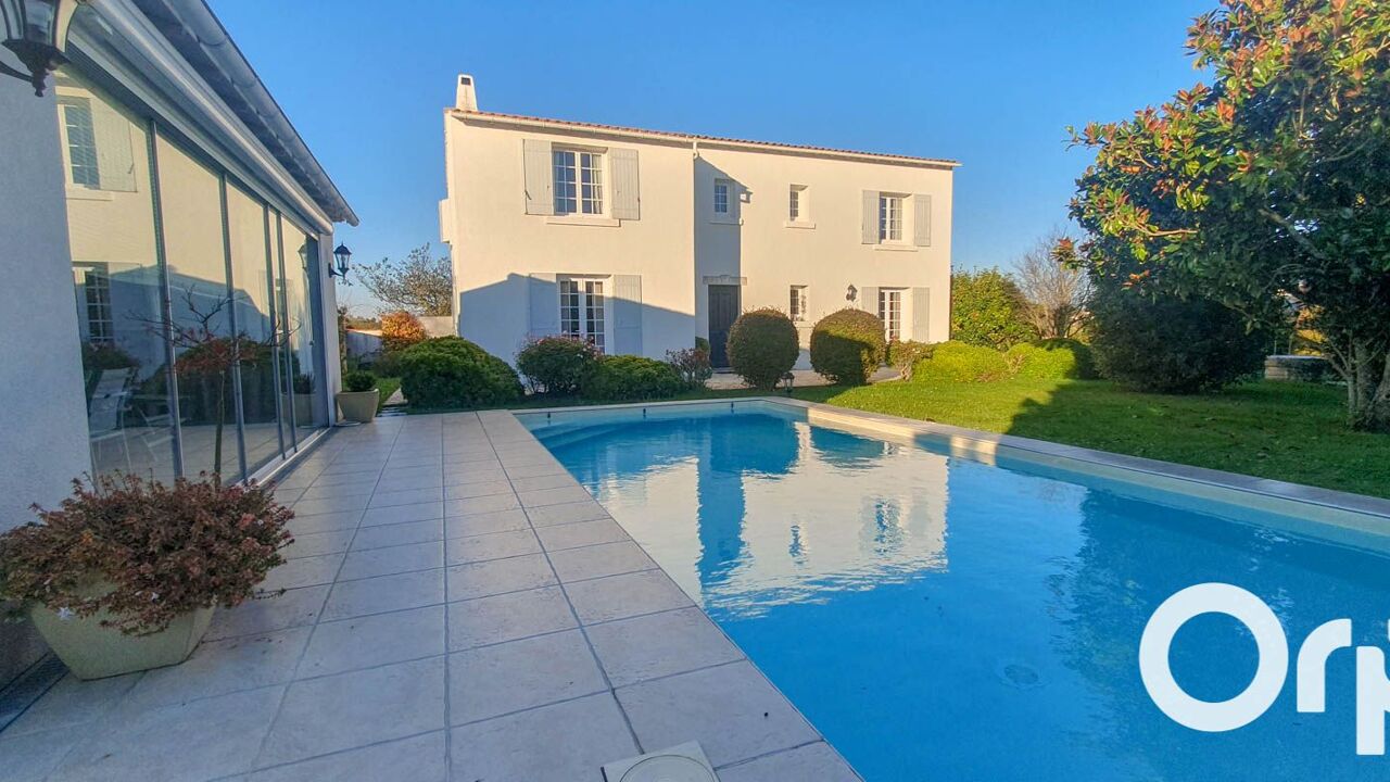 maison 6 pièces 245 m2 à vendre à Salles-sur-Mer (17220)