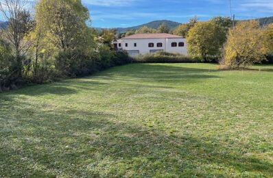 terrain 1600 m2 à construire à Nans-les-Pins (83860)