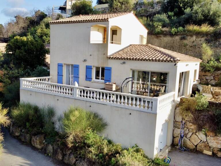 Villa avec piscine et vue panoramique — photo 1