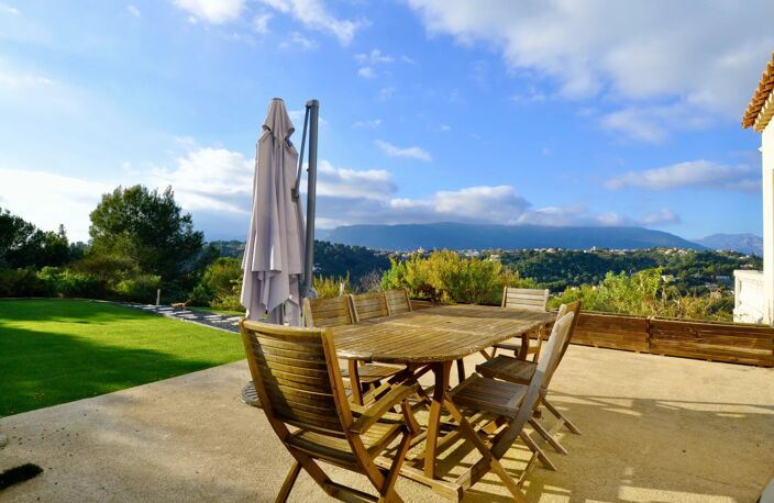 Villa avec piscine et vue panoramique — photo 4