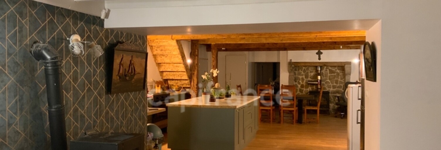 Maison 6 Pièces 175 m² à vendre à Noirétable (42440)