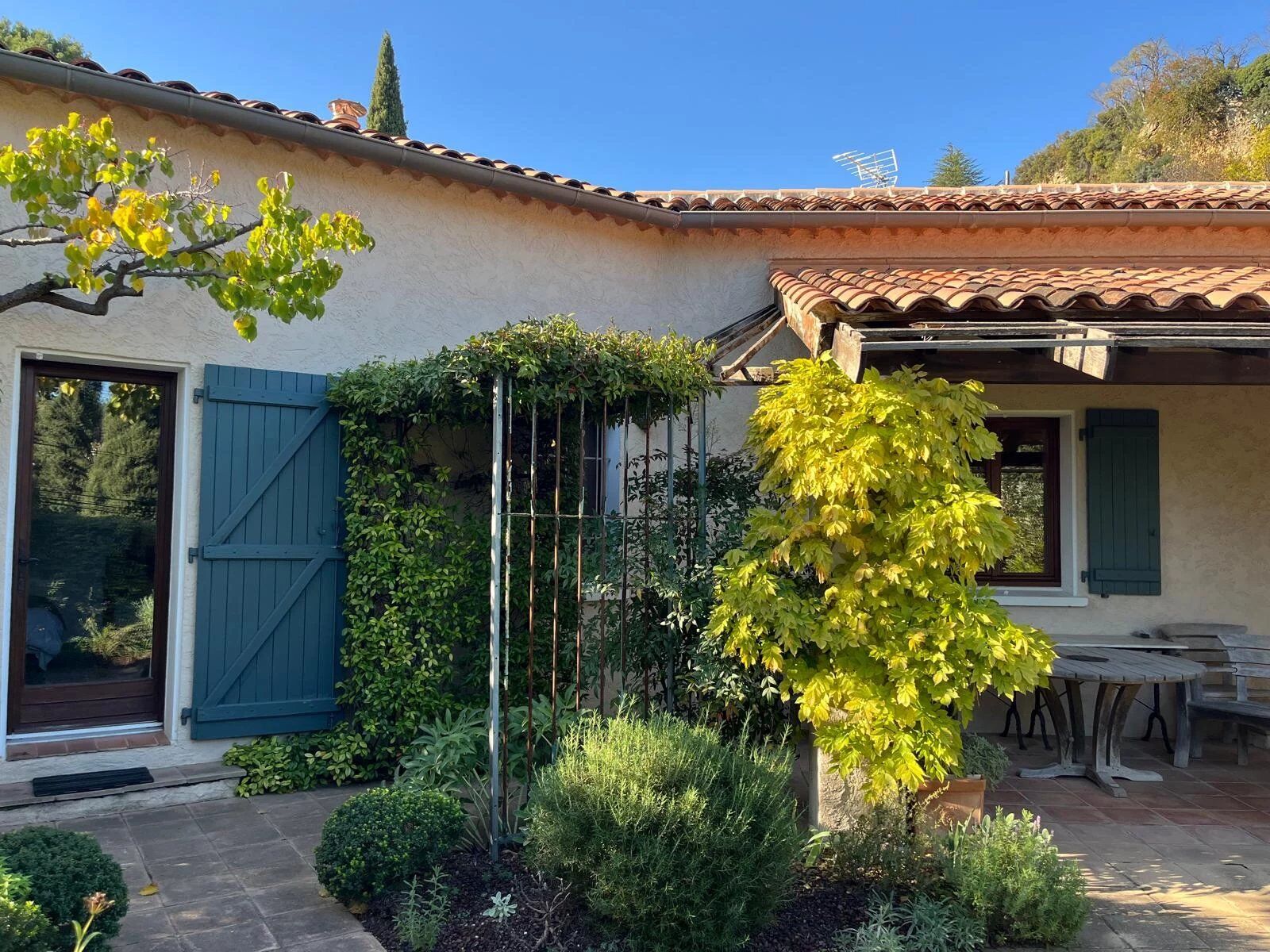 Villa / Maison 9 pièces  à vendre Cotignac 83570