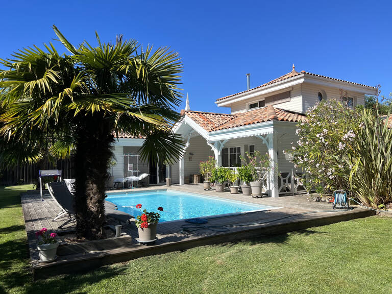 Villa de charme - 150m2 - terrasse, piscine et jardin - Ander... — photo 1