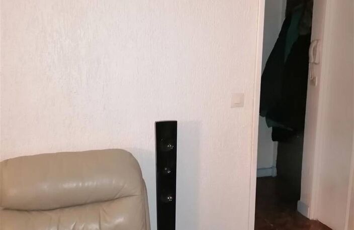 Location appartement 2 pièces 45 m² à Neuilly-Plaisance (93360) — photo 3