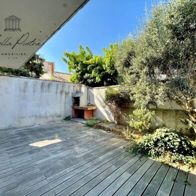 Maison 4 pièces 674000 €