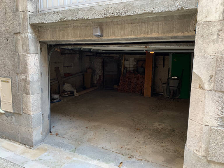 GARAGE FERMÉ - QUARTIER DES BADERNES - CAHORS — photo 1
