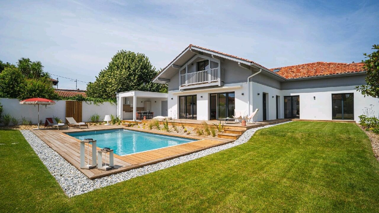 maison 6 pièces 203 m2 à vendre à Anglet (64600)