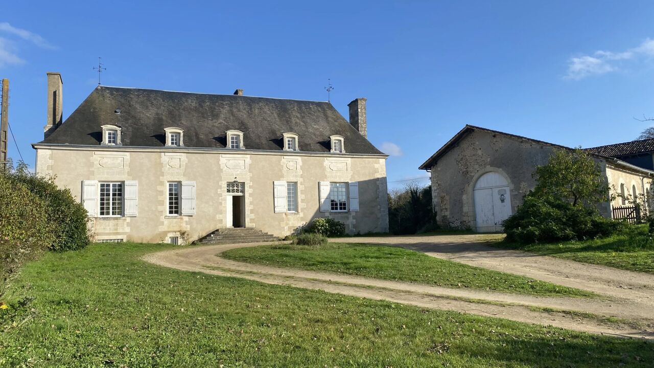 maison 7 pièces 322 m2 à vendre à Poitiers (86000)