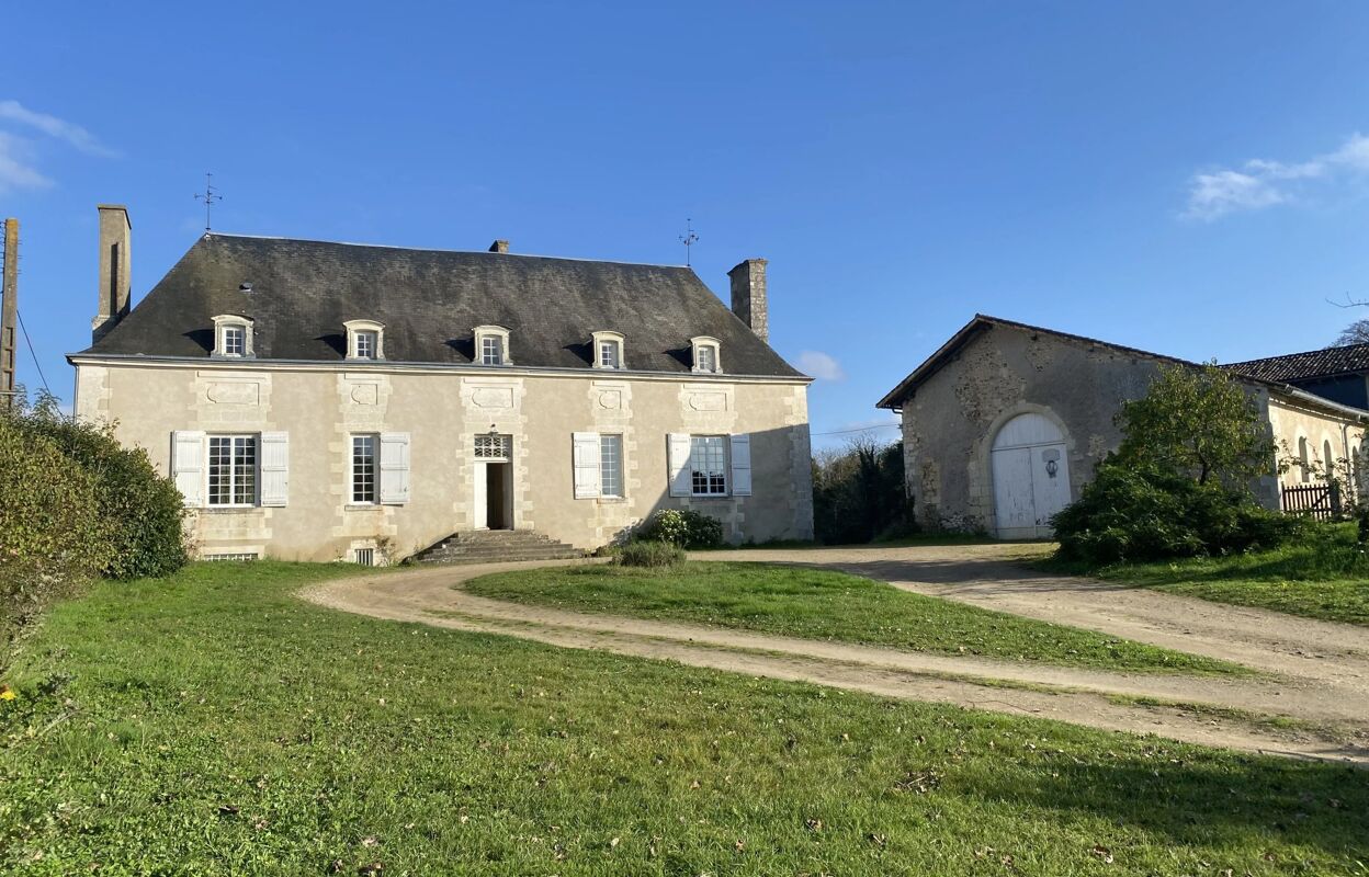 maison 7 pièces 322 m2 à vendre à Poitiers (86000)