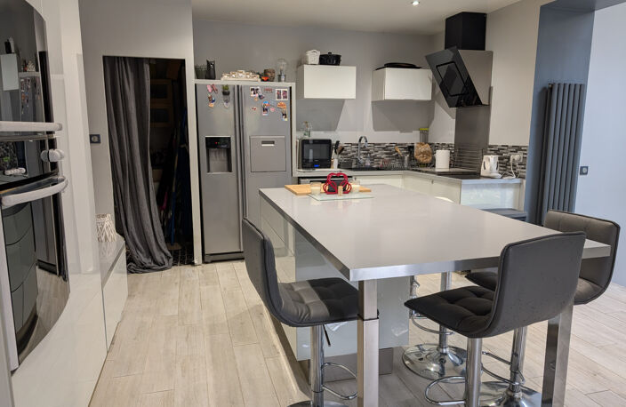 SAINT PRIEST CITE BERLIET : MAISON DE 101 M2 SUR TERRAIN DE — photo 5