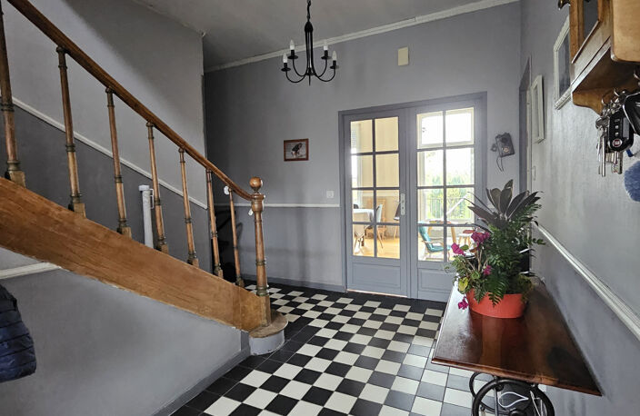 Maison de Maître de caractère d'envrion 227m2 — photo 2