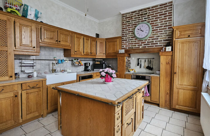 Maison de Maître de caractère d'envrion 227m2 — photo 3