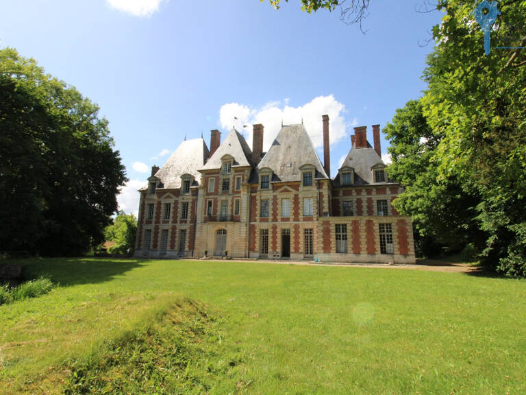 Dpt Eure (27) à vendre Château du 17 et 18ème siècle et ses — photo 1