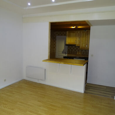 Appartement 4 pièces 720 €