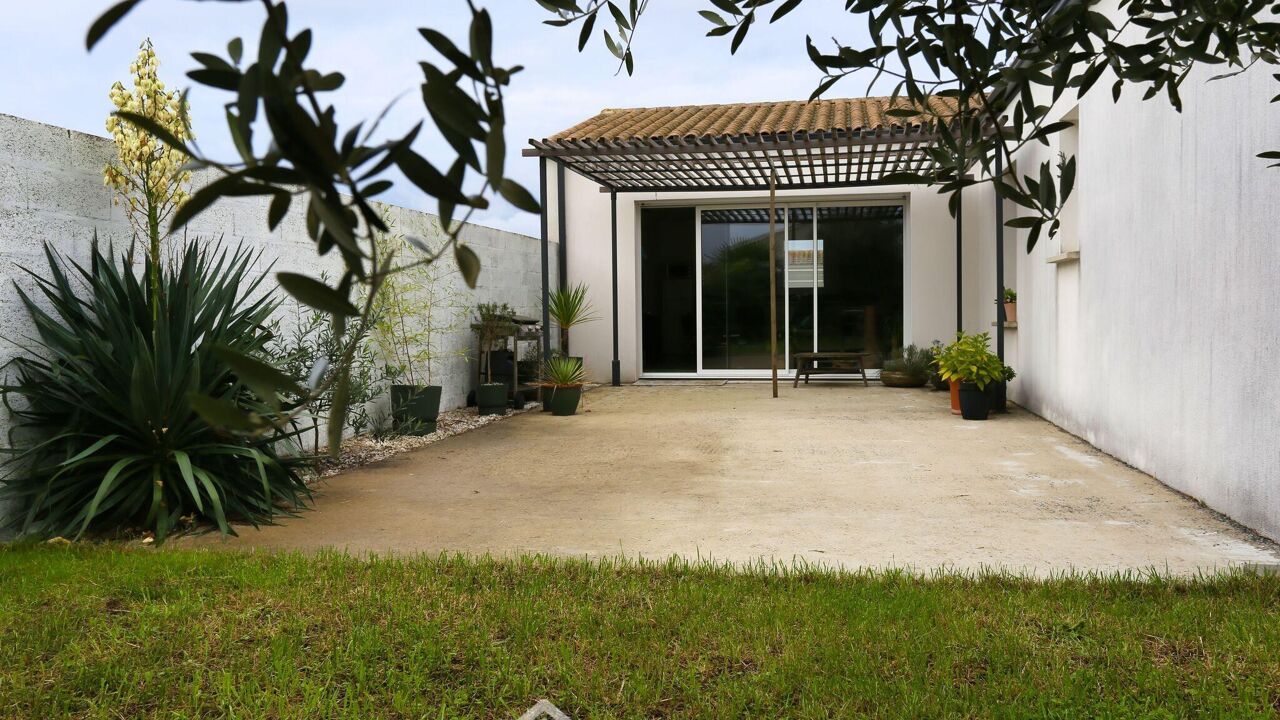 maison 4 pièces 77 m2 à vendre à La Rochelle (17000)