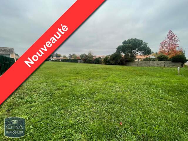 Terrain 900 m² à Buxerolles — photo du bien