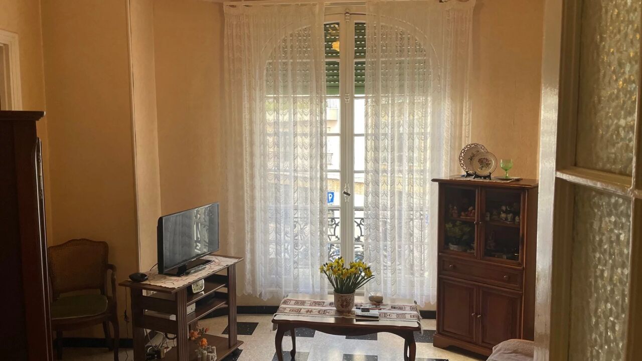 appartement 2 pièces 51 m2 à Nice (06300)