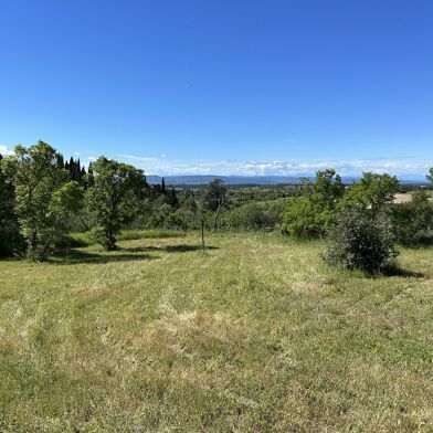 Terrain 3070 m²