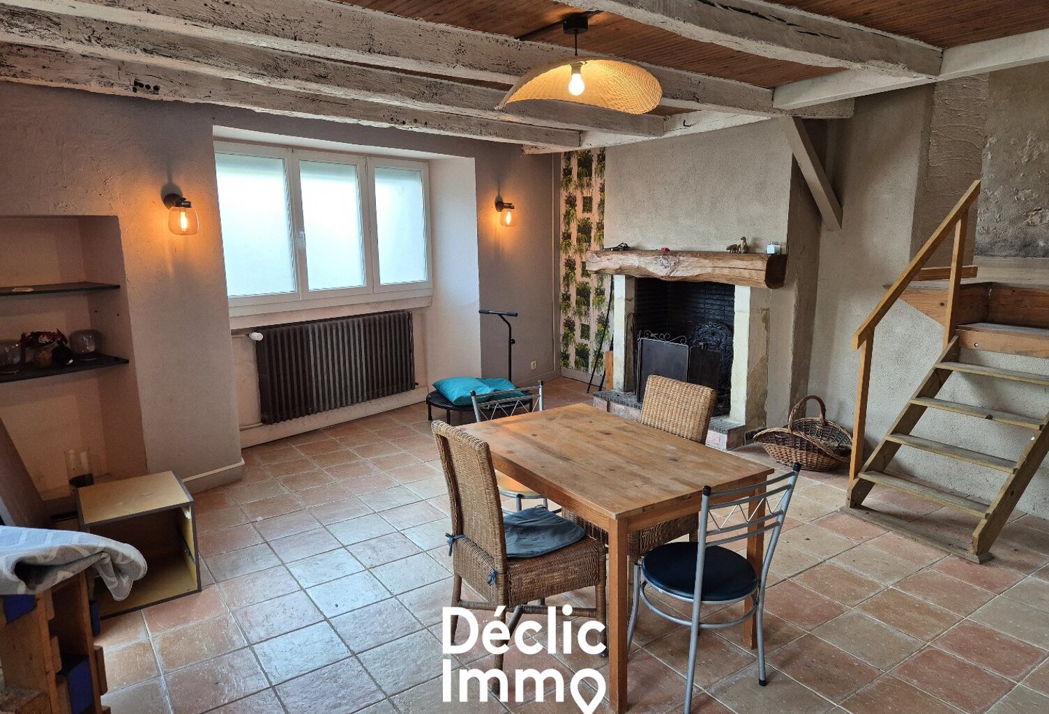 Maison de caractère en pierre  Un bien unique et atypique — photo 1