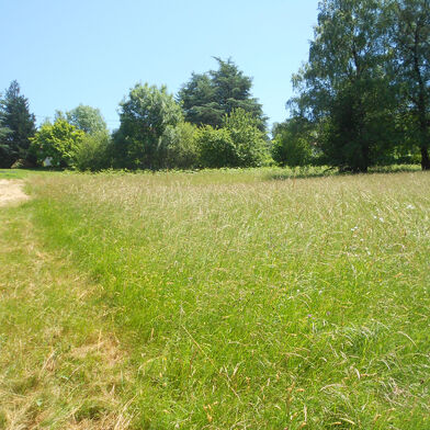 Terrain 1900 m²