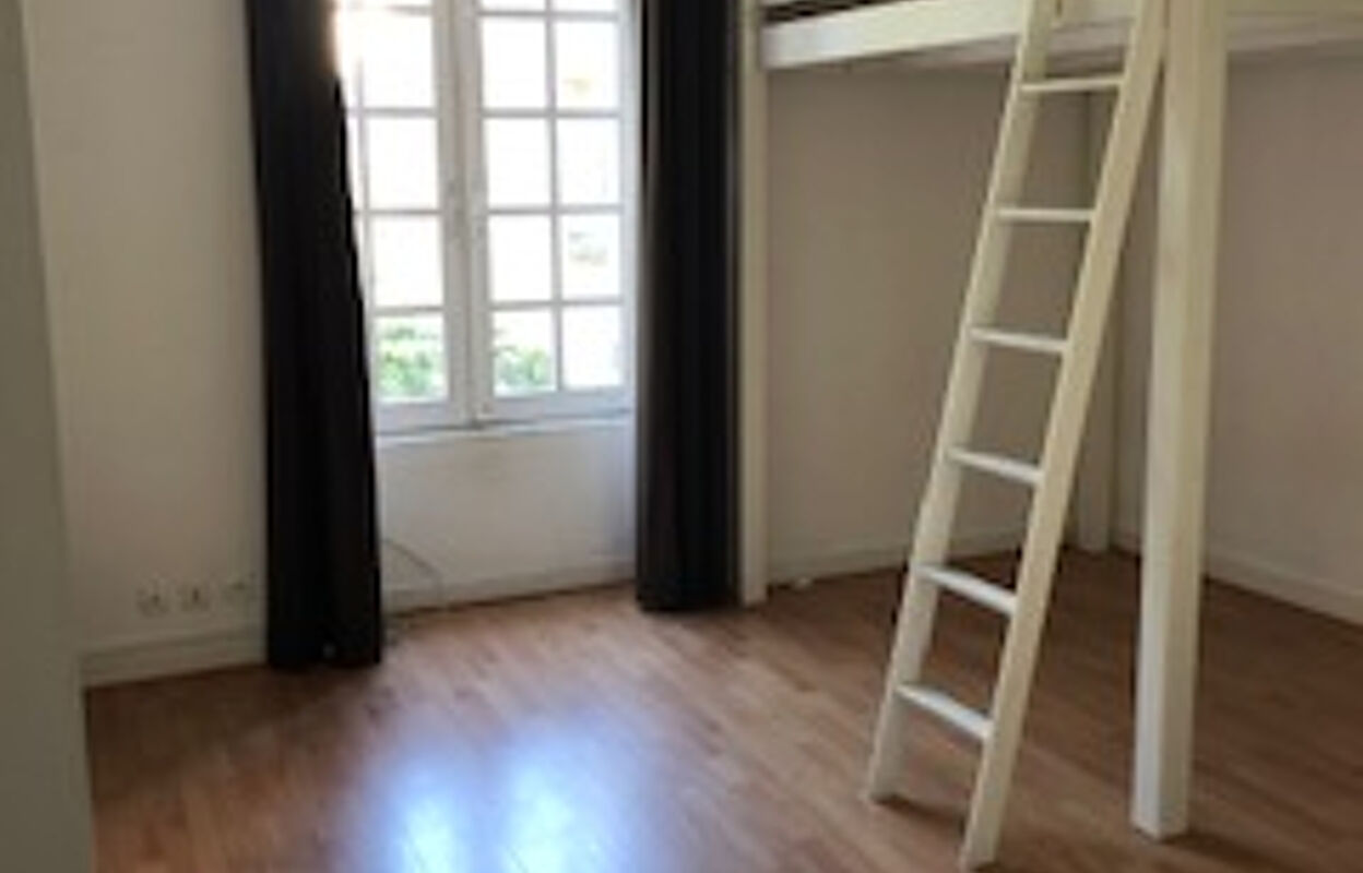 appartement 1 pièces 27 m2 à louer à Bordeaux (33000)