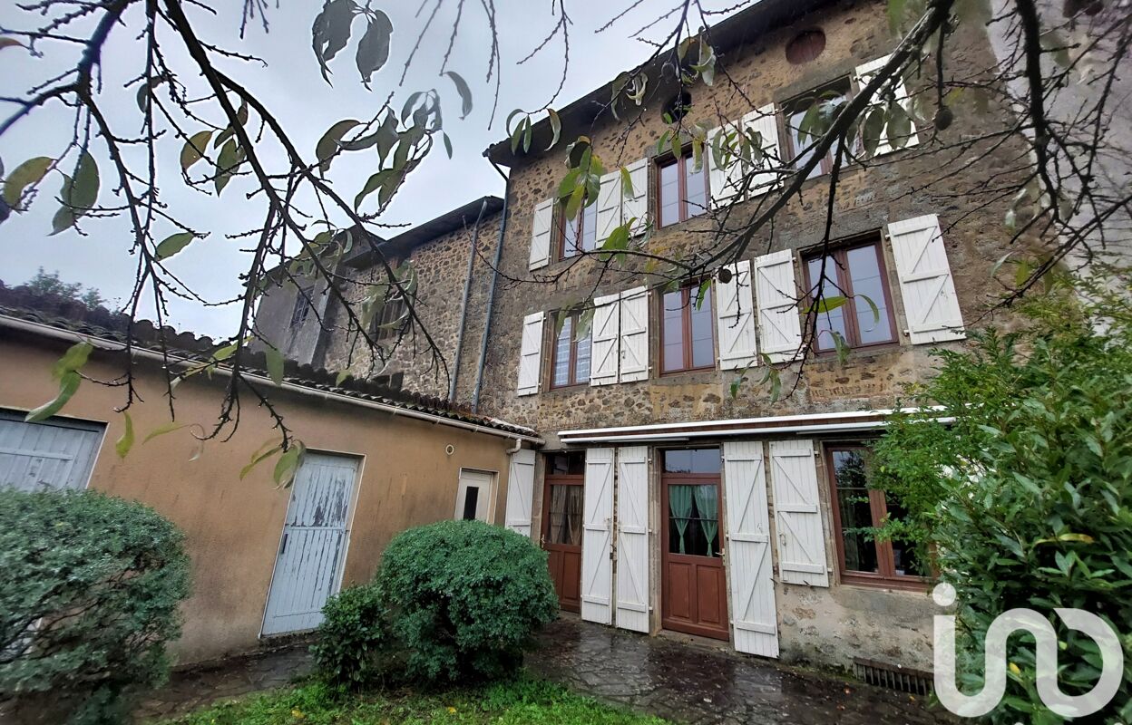 maison 6 pièces 157 m2 à vendre à Rochechouart (87600)