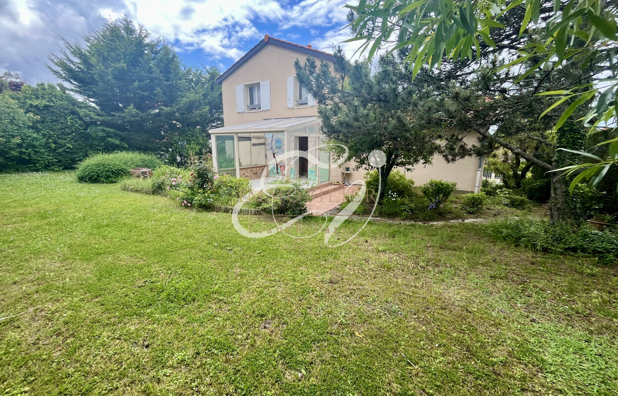 maison 6 pièces 134 m2 à vendre à Écully (69130)