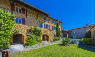 Maison 6 Pièces 210 m² à vendre à Val d'Oingt (69620)