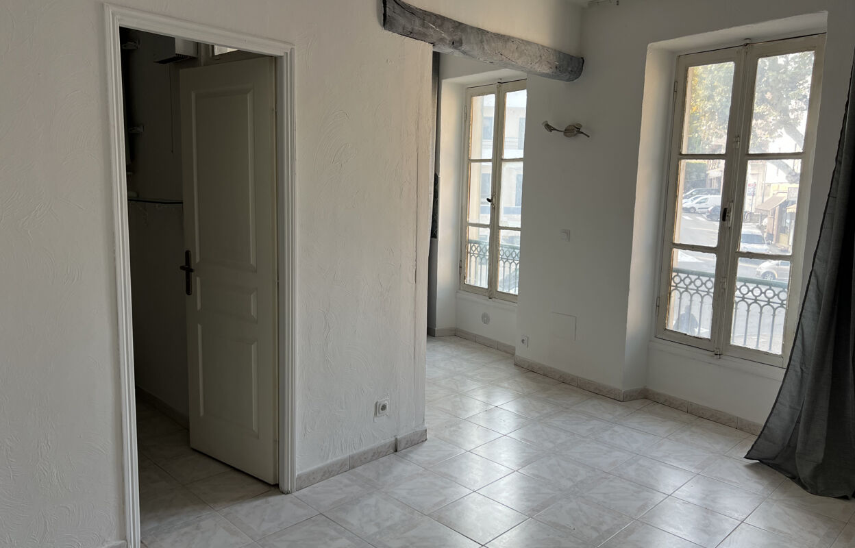 appartement 2 pièces 26 m2 à louer à Saint-Laurent-du-Var (06700)