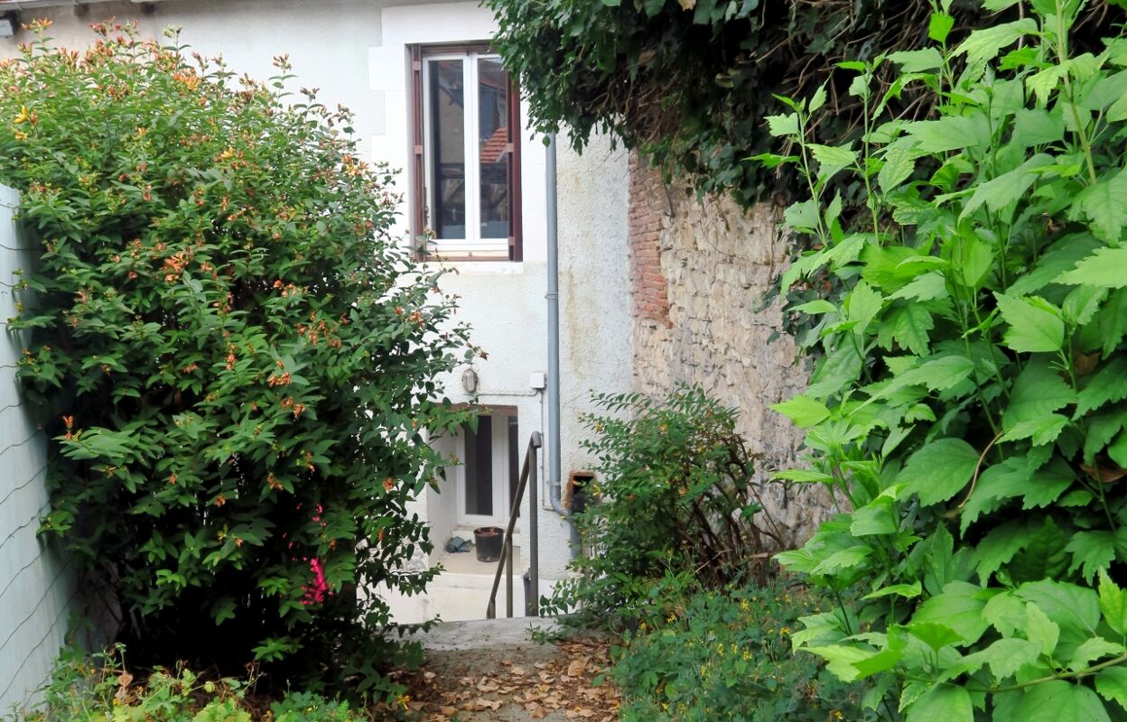 maison 3 pièces 76 m2 à vendre à Saint-Savin (86310)