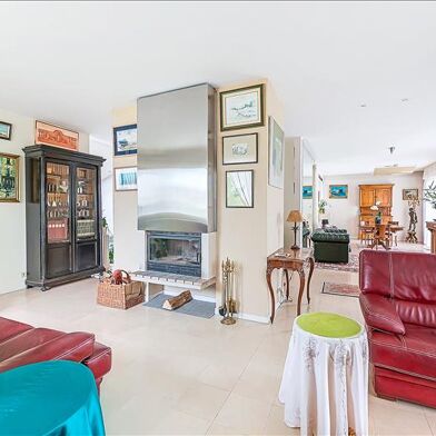 Maison 5 pièces 699000 €