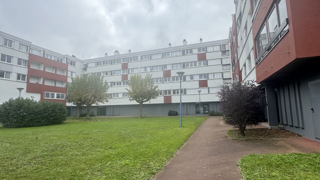 appartement 4 pièces 75 m2 à vendre à Fleury-les-Aubrais (45400)