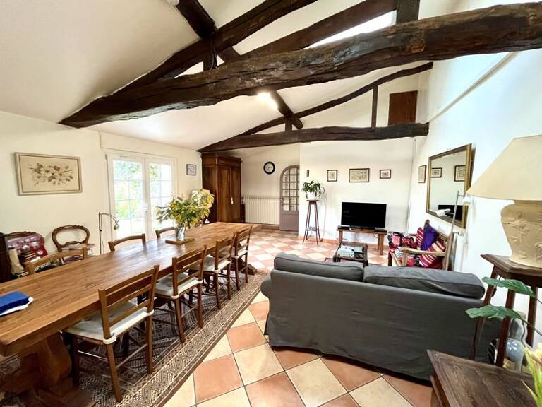 Maison en pierre de 7 pièces principales — photo 1