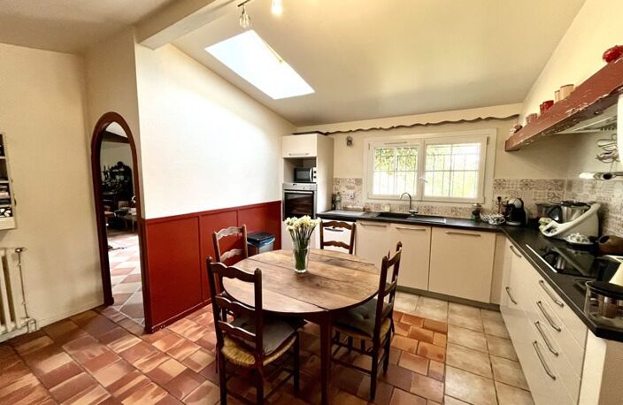 Maison en pierre de 7 pièces principales — photo 2
