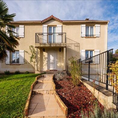 Maison 8 pièces 810000 €