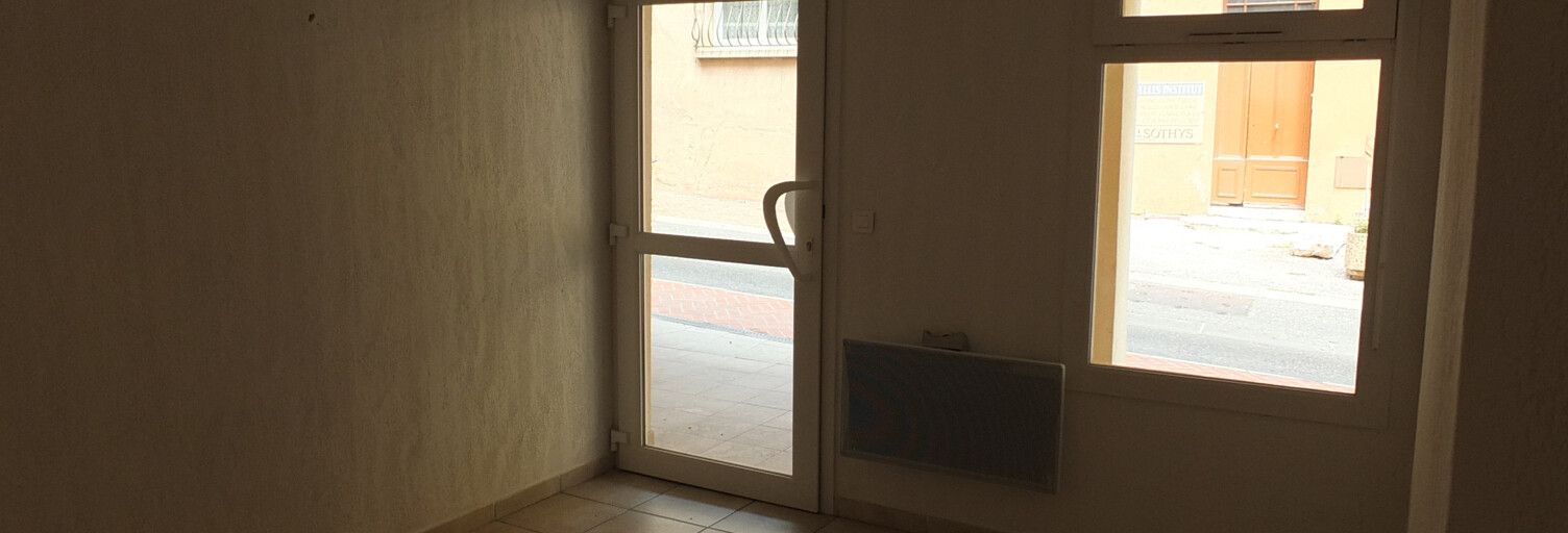 Bureau  69 m² à vendre à Salernes (83690)